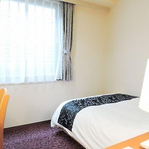 Single Room Smoking